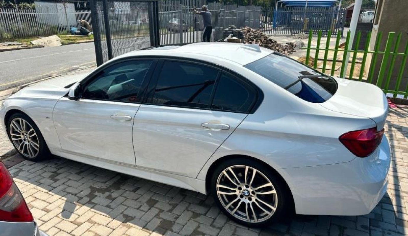 2018 BMW 3 Series 320i M Sport Auto