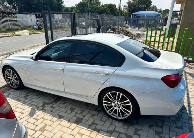 2018 BMW 3 Series 320i M Sport Auto