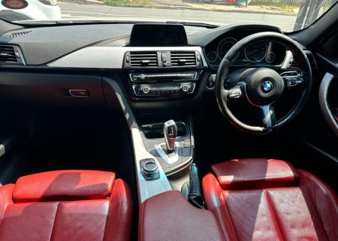 2018 BMW 3 Series 320i M Sport Auto