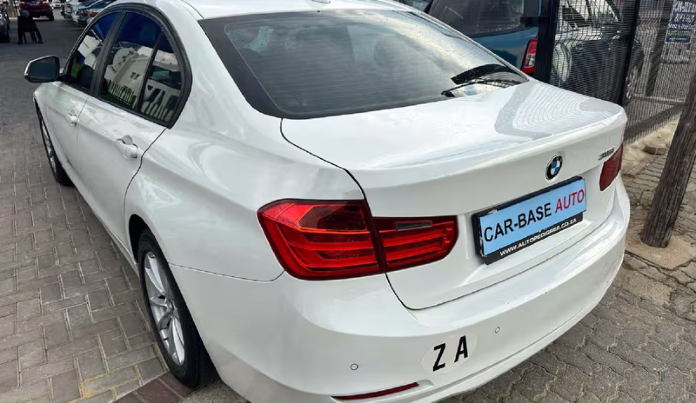 2014 BMW 3 Series 316i Auto