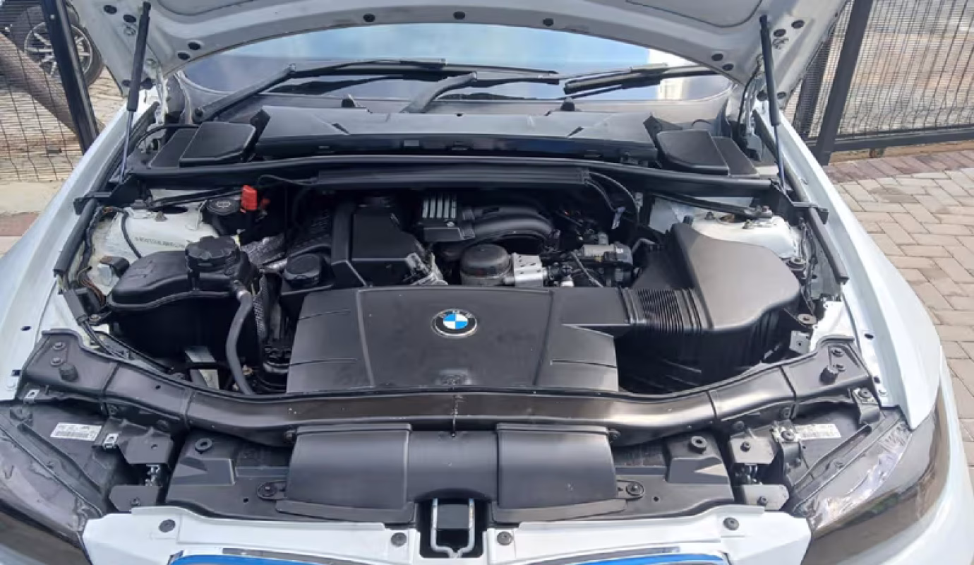 2009 BMW 3 Series 320i Exclusive Auto