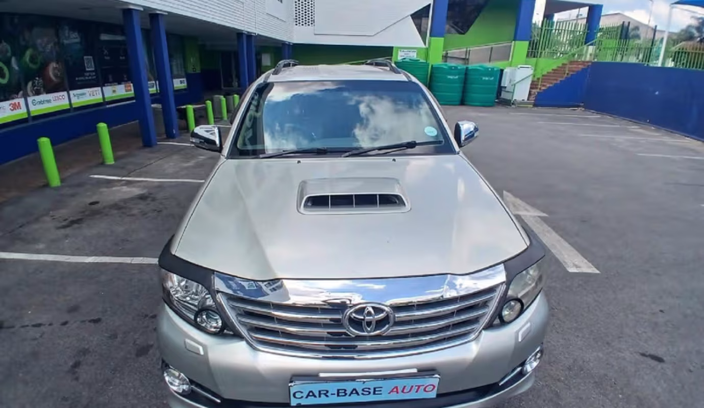 2013 Toyota Fortuner 2.5 D-4D Raised Body Auto