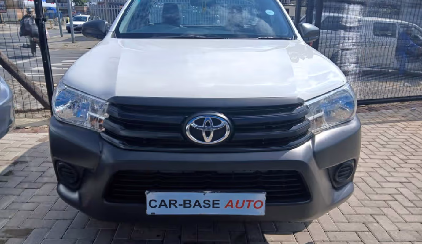 2023 Toyota Hilux LOW BASE TOYOTA HILUX 2.4