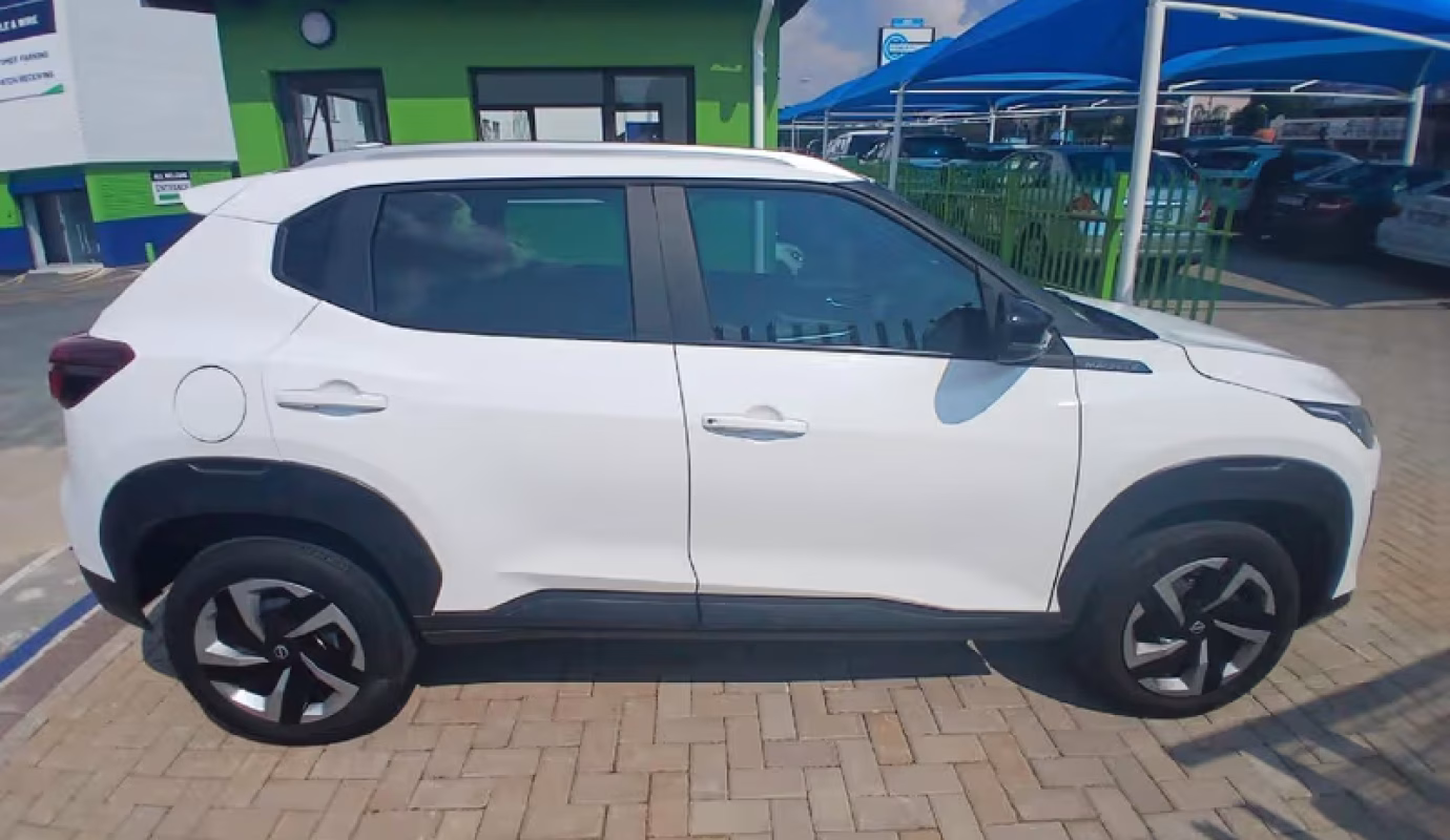 2024 Nissan Magnite 1.0 Turbo Acenta Kuro