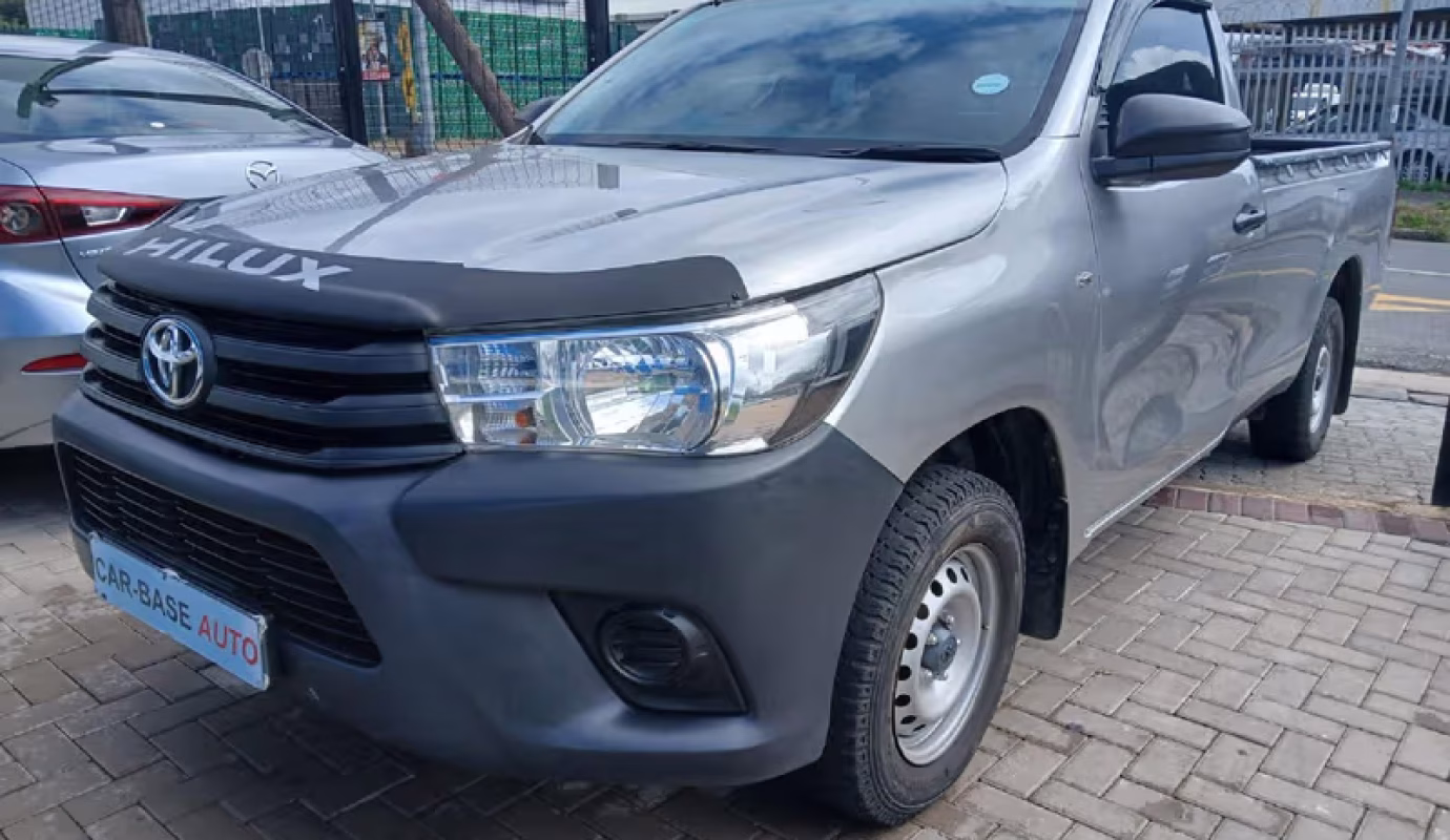 2020 Toyota Hilux LOW BASE TOYOTA HILUX 2.4