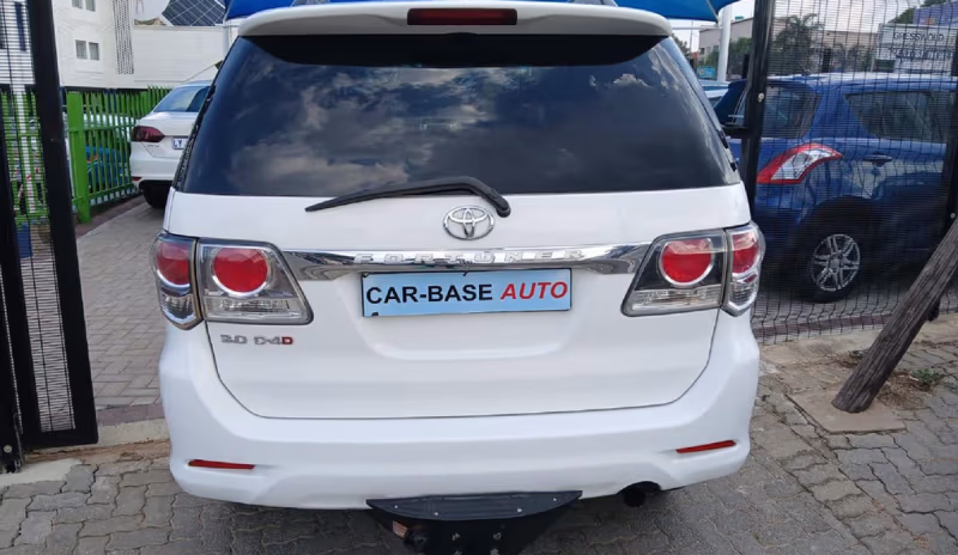 2015 Toyota Fortuner 3.0 D-4D Raised Body