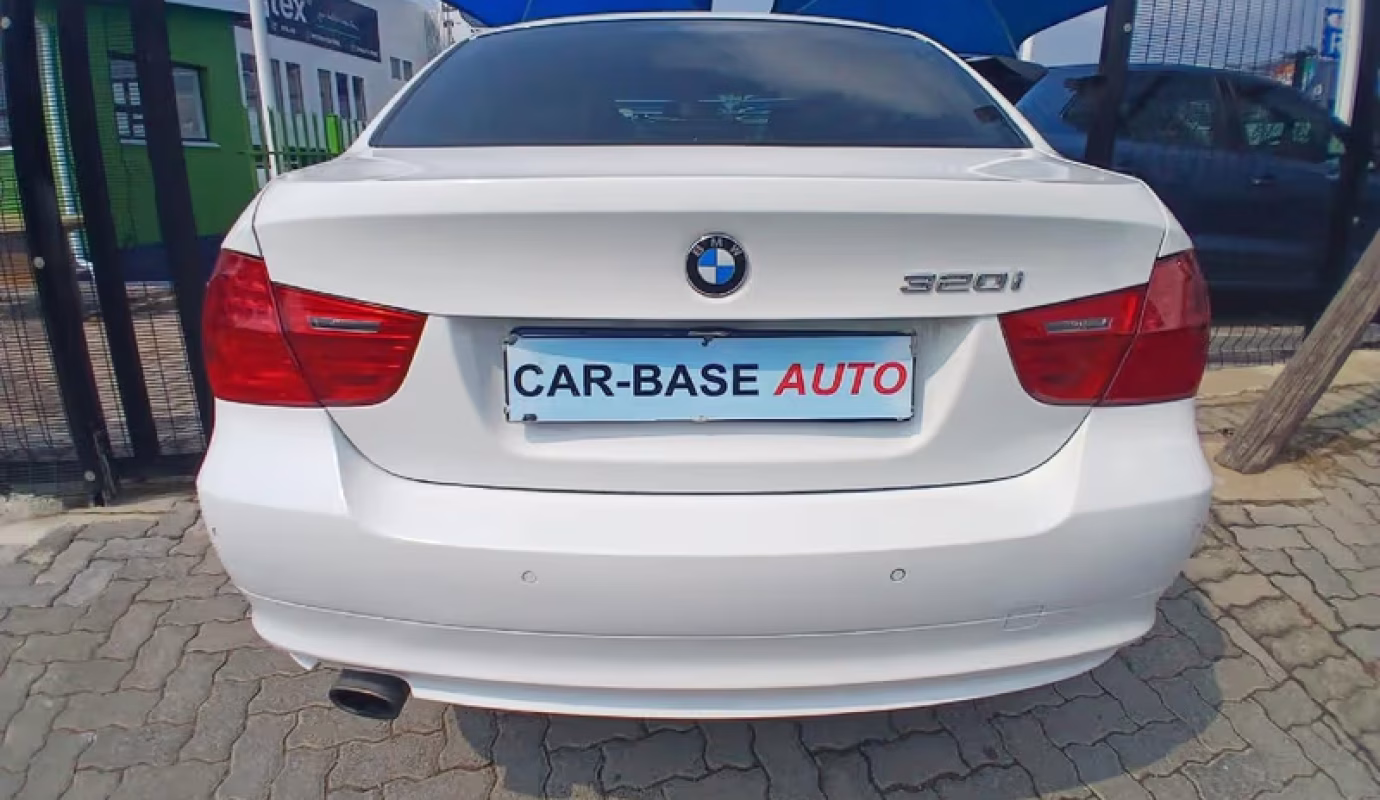 2009 BMW 3 Series 320i Exclusive Auto