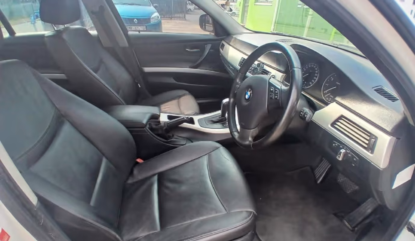 2009 BMW 3 Series 320i Exclusive Auto