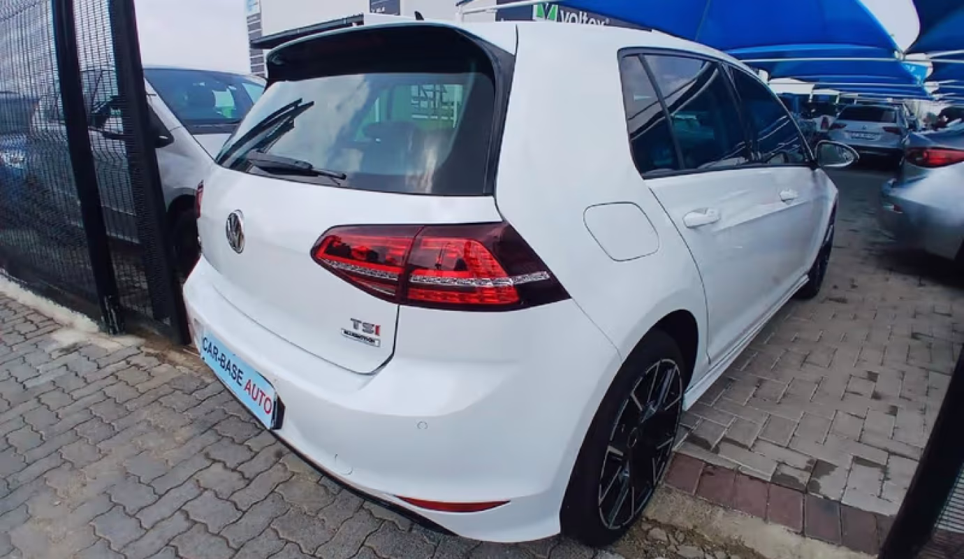2017 Volkswagen Golf VII 2.0 TSI R Auto