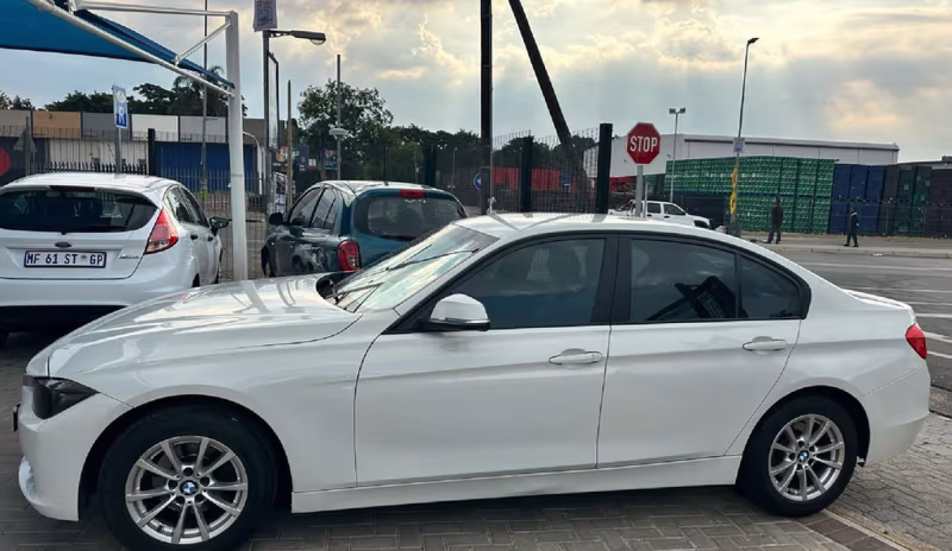 2014 BMW 3 Series 316i Auto
