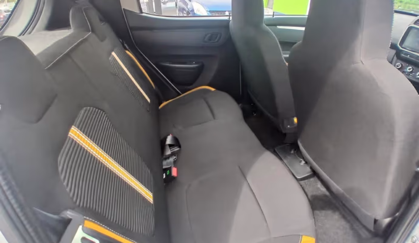 2024 Renault Kwid 1.0 Expression Auto