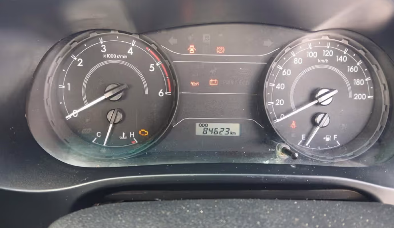 2023 Toyota Hilux LOW BASE TOYOTA HILUX 2.4