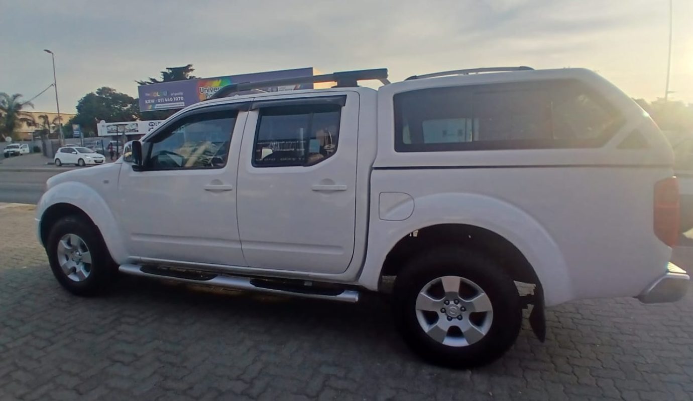 2010 Nissan Navara 2.5 4×2 TDI double cab