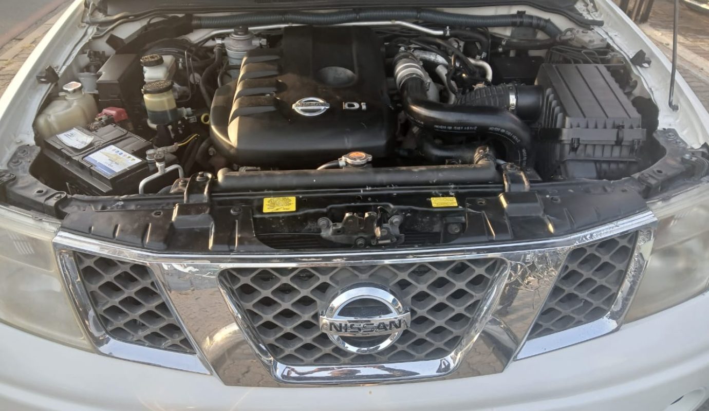 2010 Nissan Navara 2.5 4×2 TDI double cab