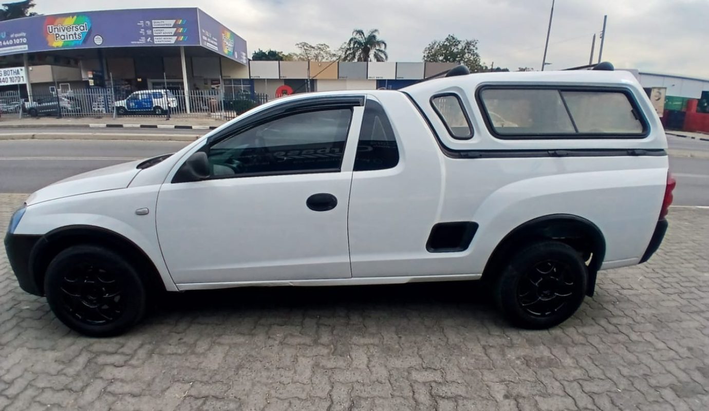 2010 Opel Corsa bakkie 1.7 DTI
