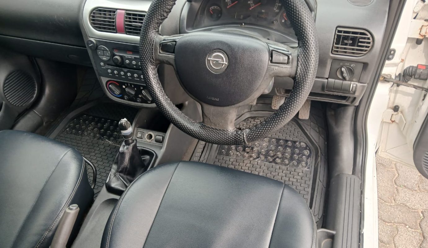 2010 Opel Corsa bakkie 1.7 DTI