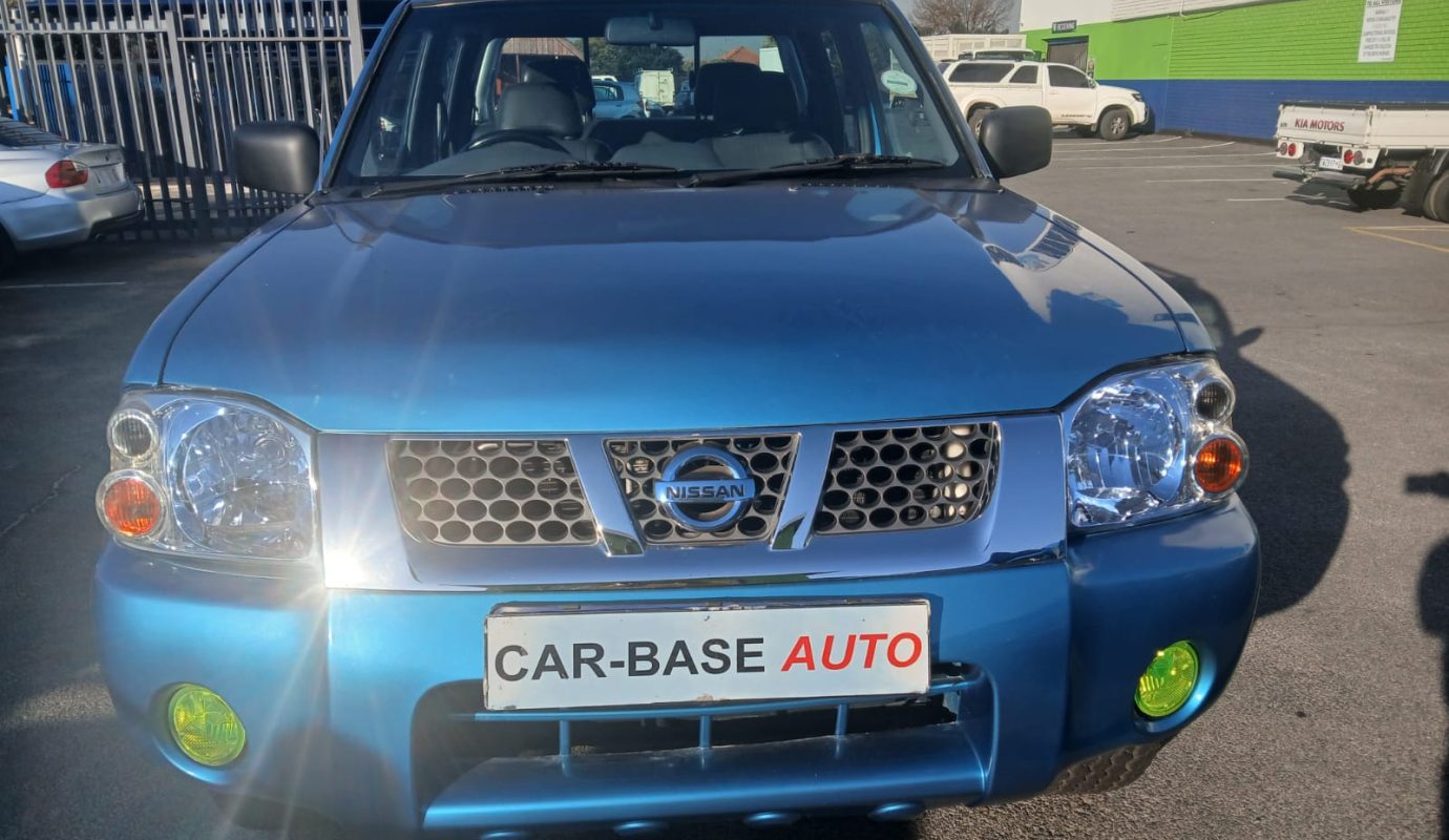 2009 Nissan Hardbody 2.4 Double Cab 4×2