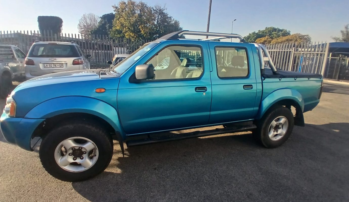 2009 Nissan Hardbody 2.4 Double Cab 4×2