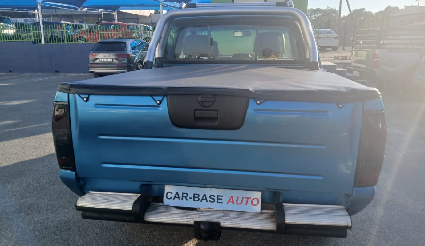 2009 Nissan Hardbody 2.4 Double Cab 4×2