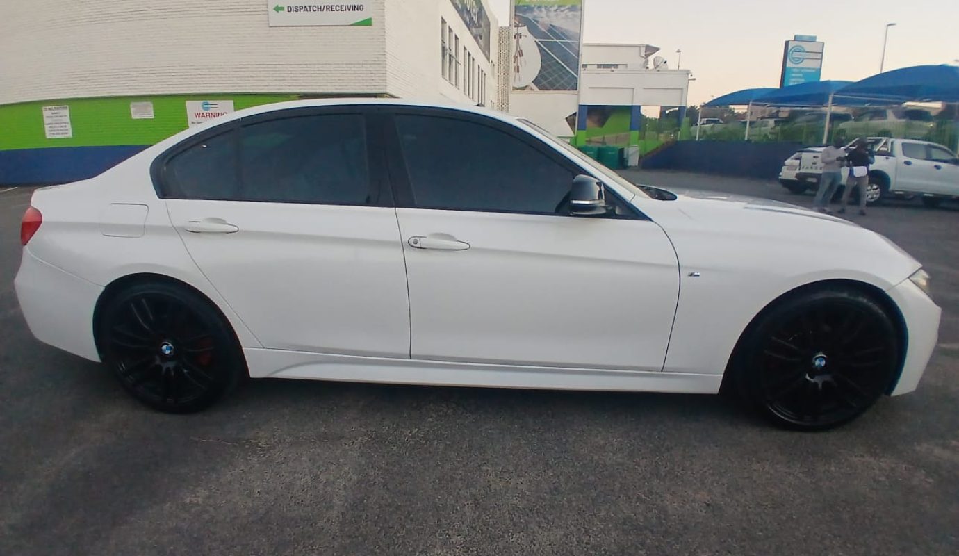 2014 BMW F30 320I M-sport