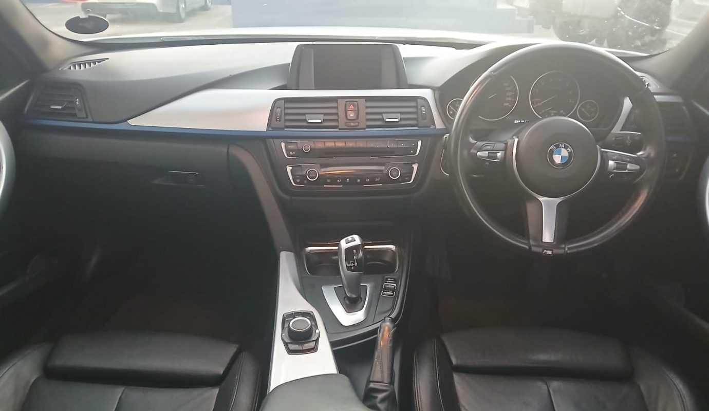 2014 BMW F30 320I M-sport