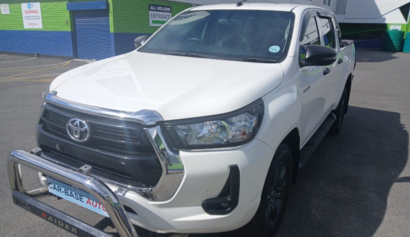 Toyota hilux 2.8GD6 4×2 supper cab