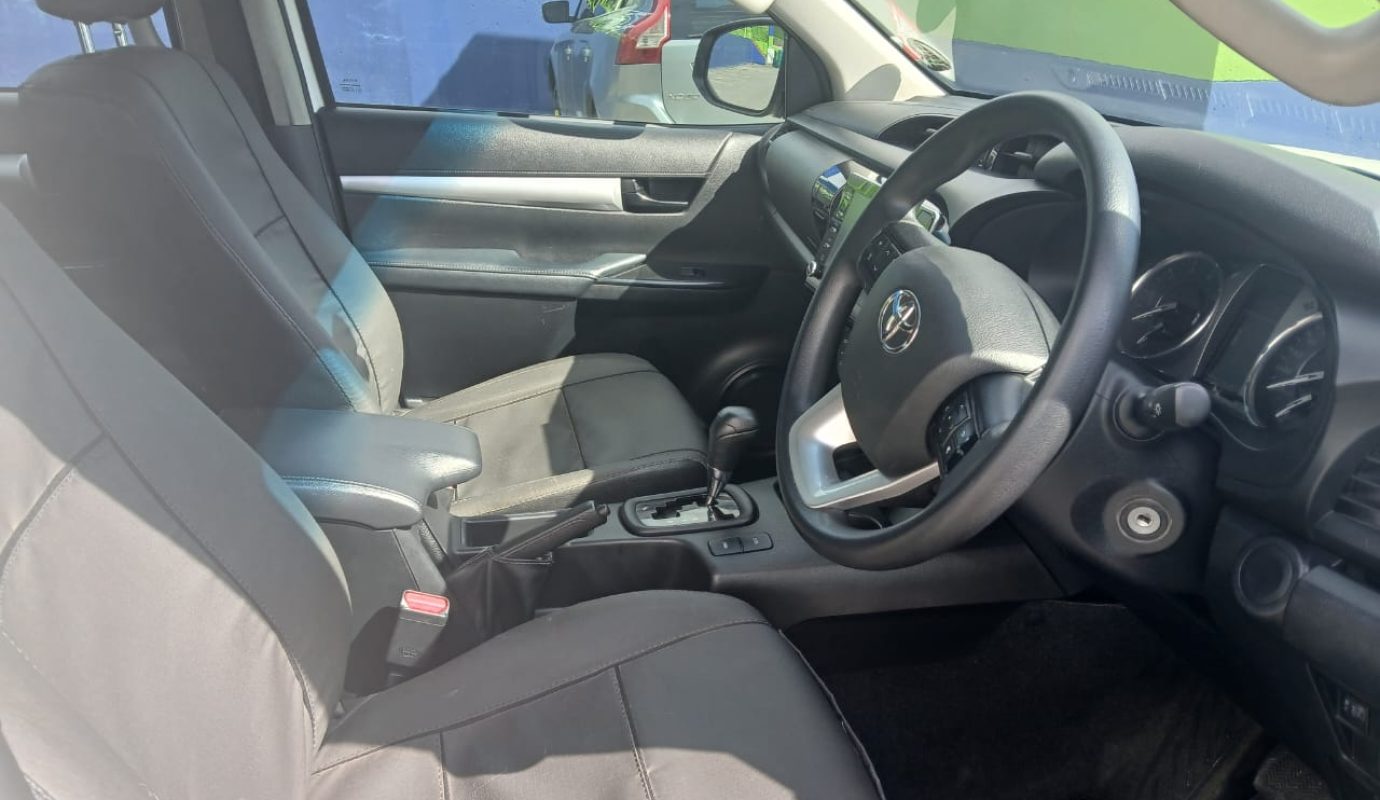 Toyota hilux 2.8GD6 4×2 supper cab