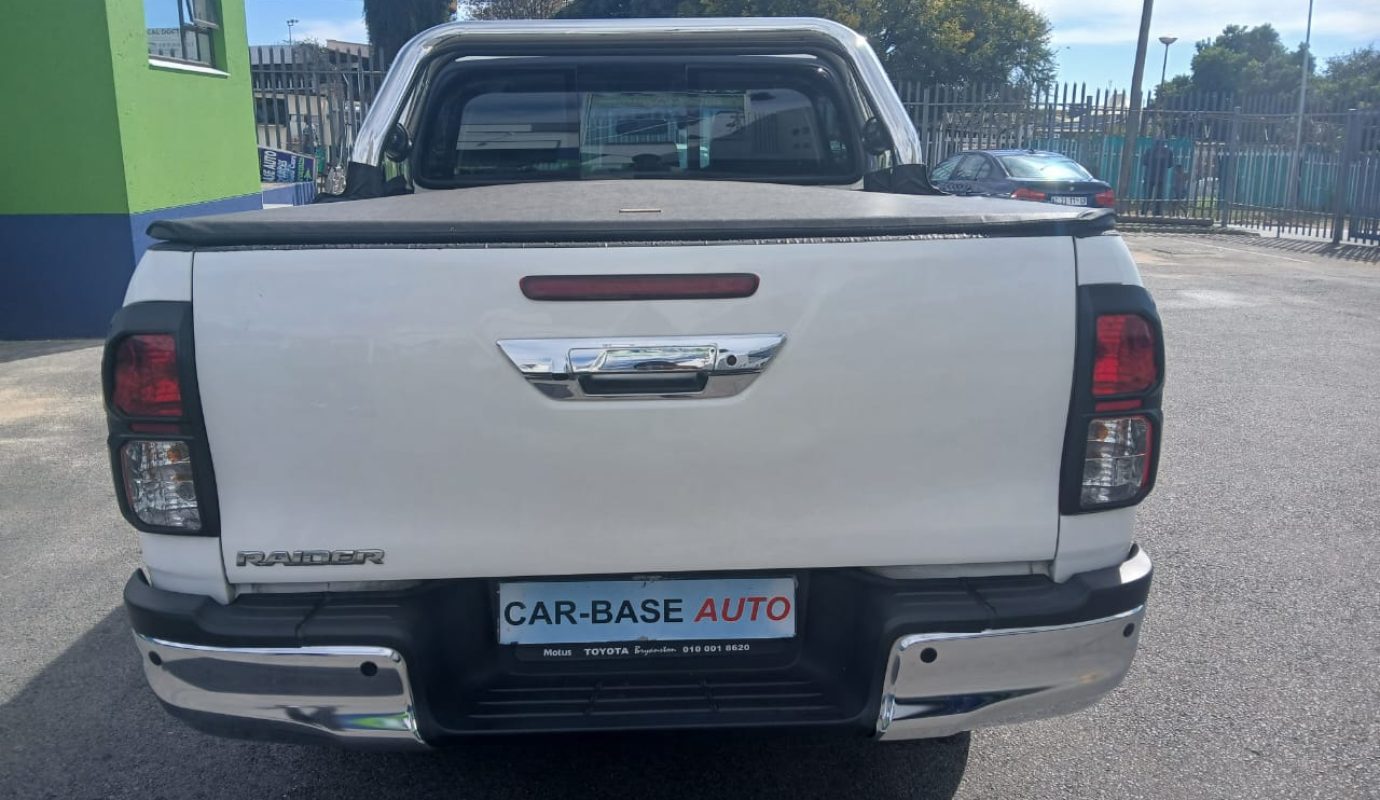 Toyota hilux 2.8GD6 4×2 supper cab