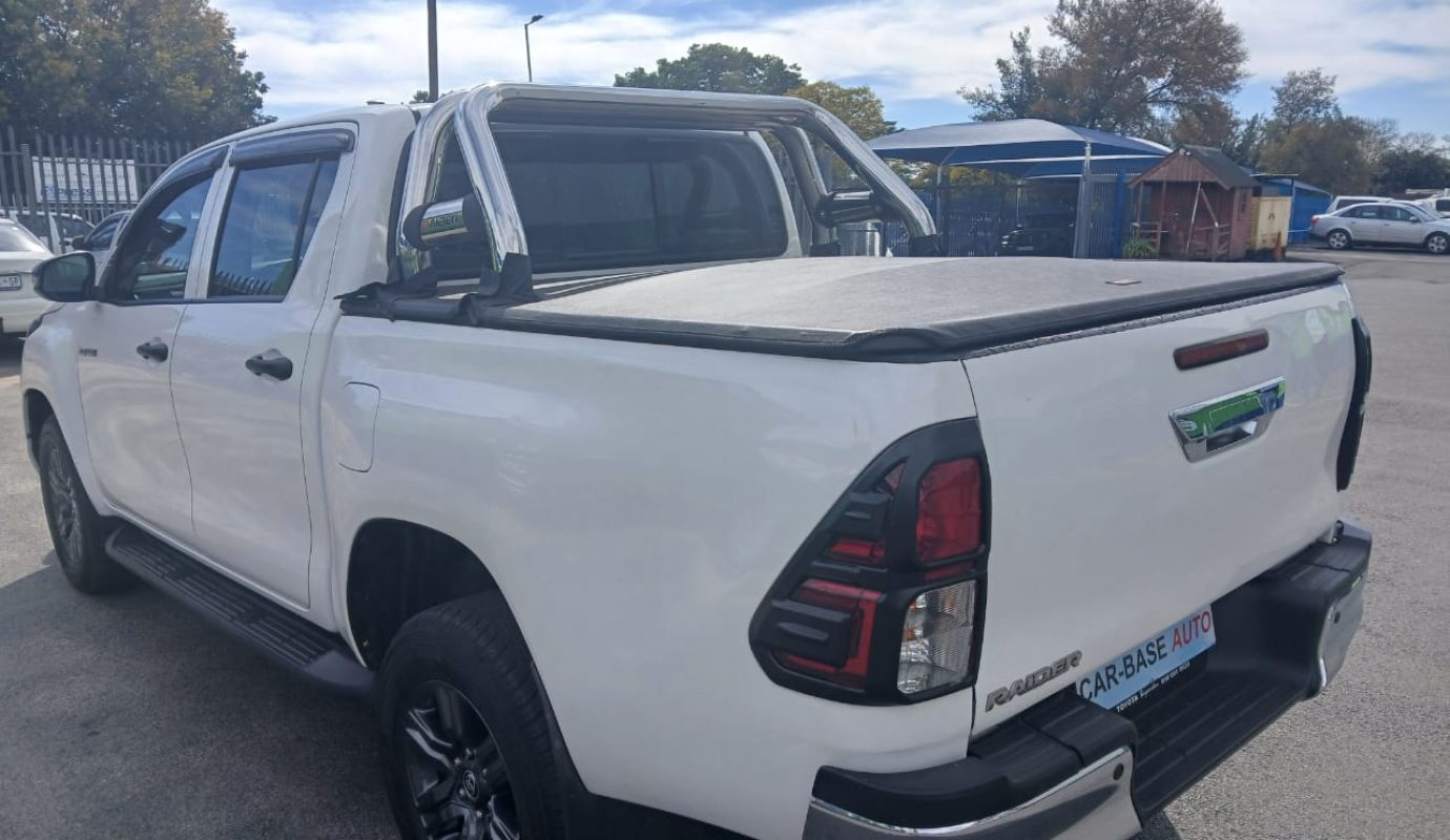 Toyota hilux 2.8GD6 4×2 supper cab
