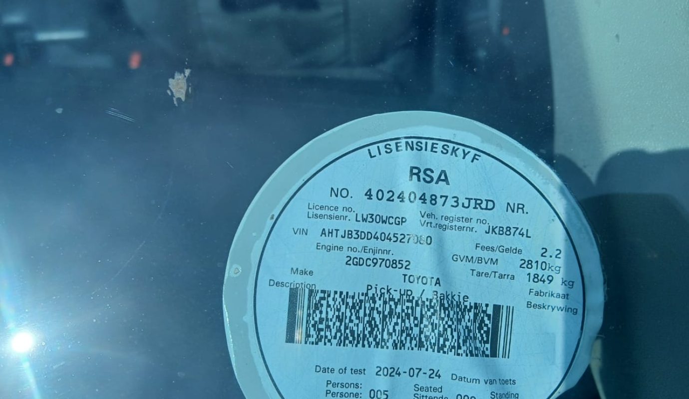 Toyota hilux 2.8GD6 4×2 supper cab