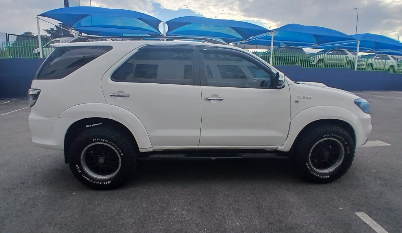 2011 Toyota fortuner 3.0 D4D 4×4
