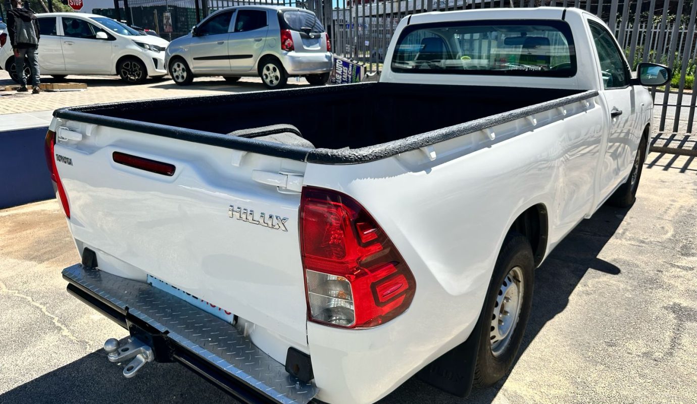 2018 Toyota Hilux 2.4 Single Cab