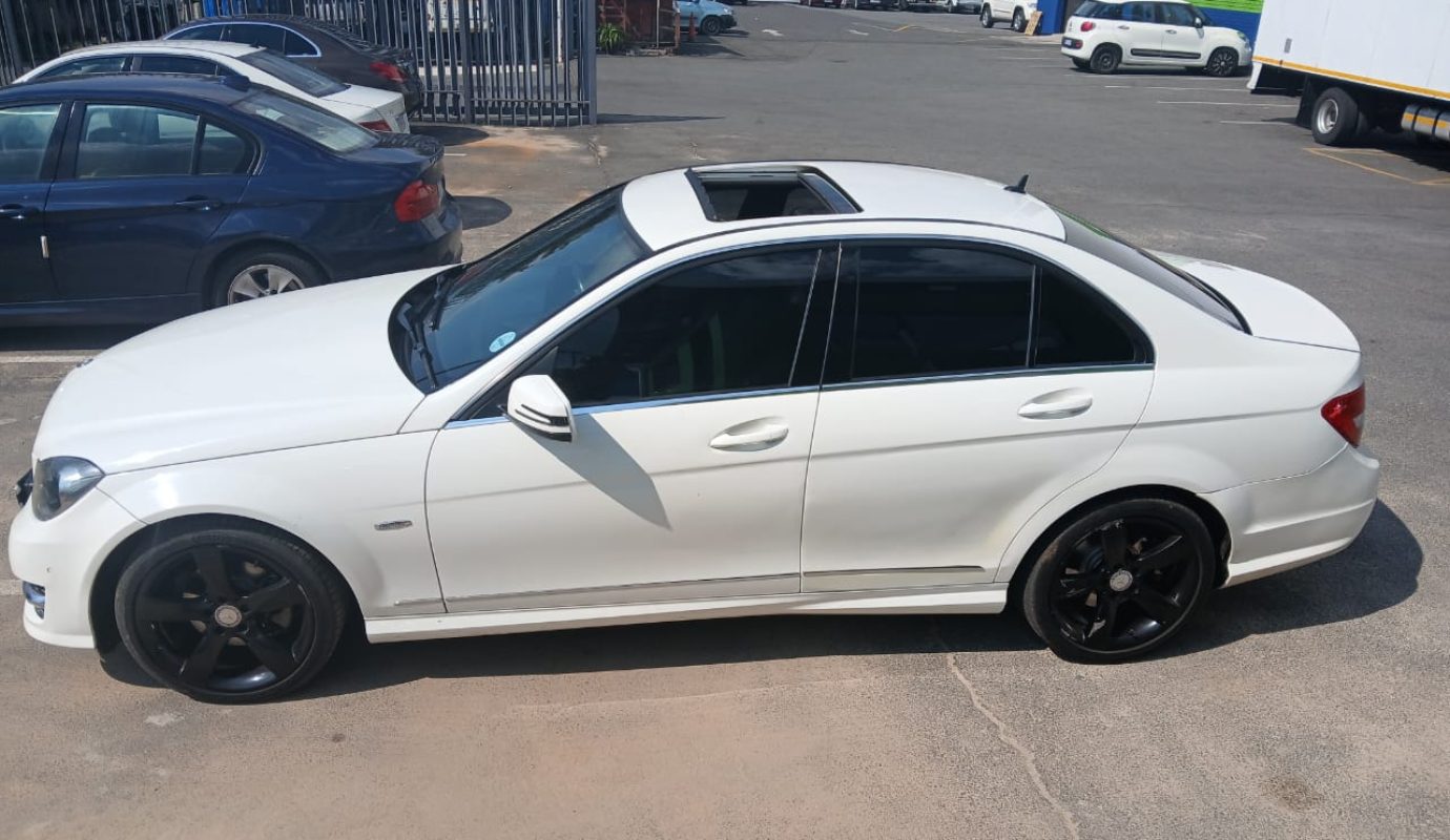 2014  Mercedes Benz C200 Automatic