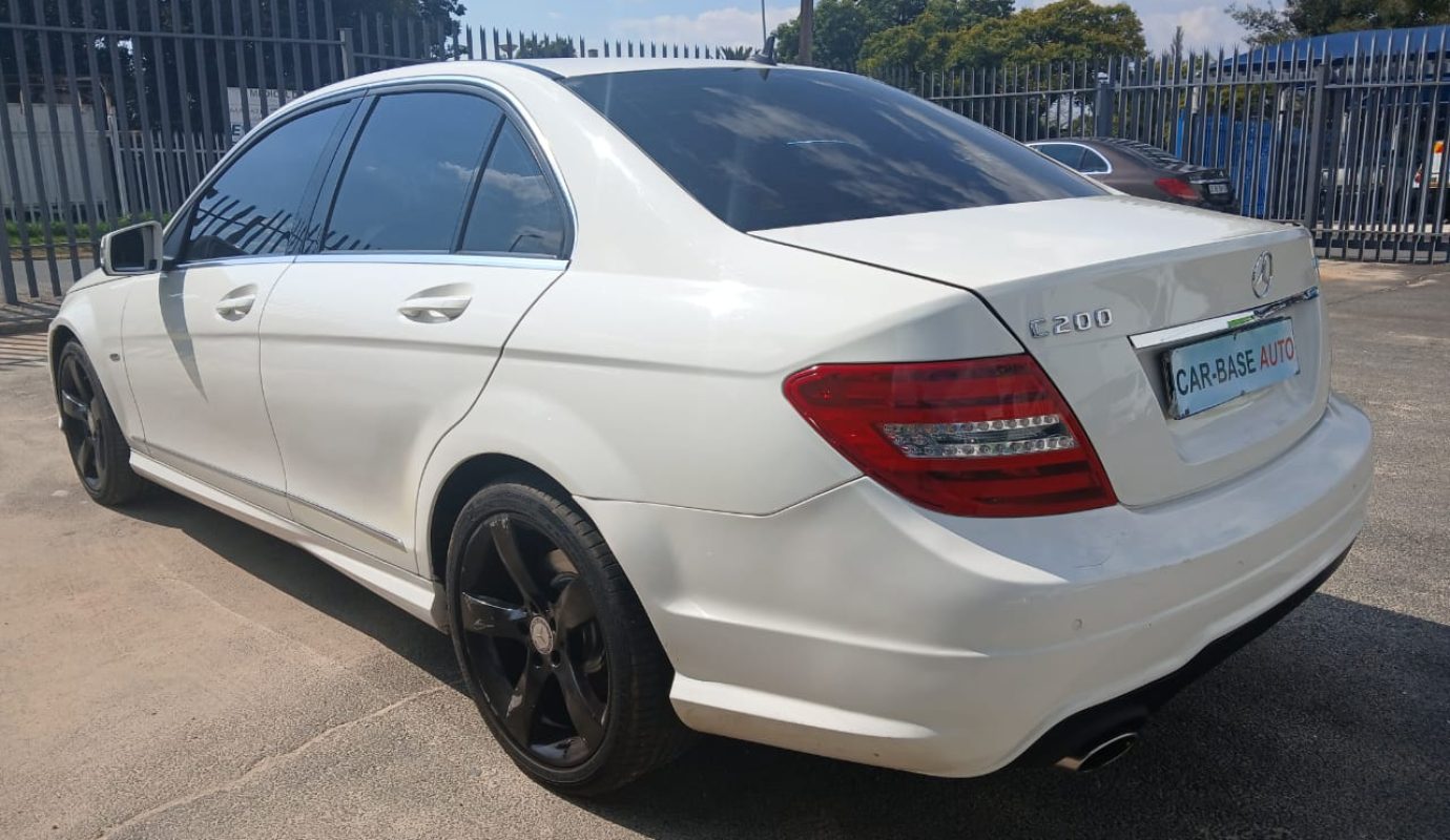 2014  Mercedes Benz C200 Automatic