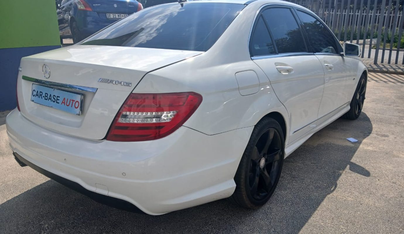 2014  Mercedes Benz C200 Automatic