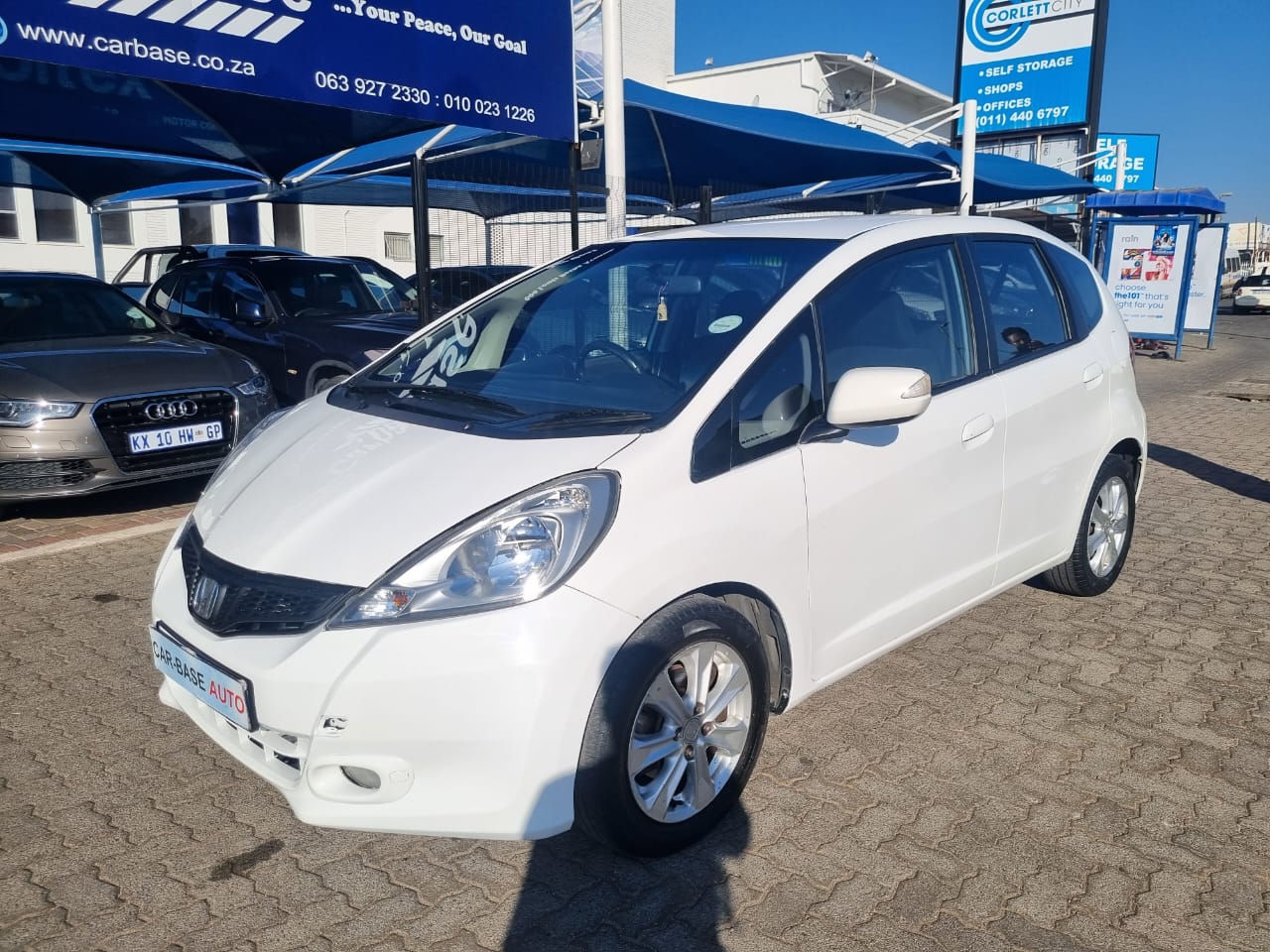 
								2011 Honda Jazz 1.4 Auto – White | full									
