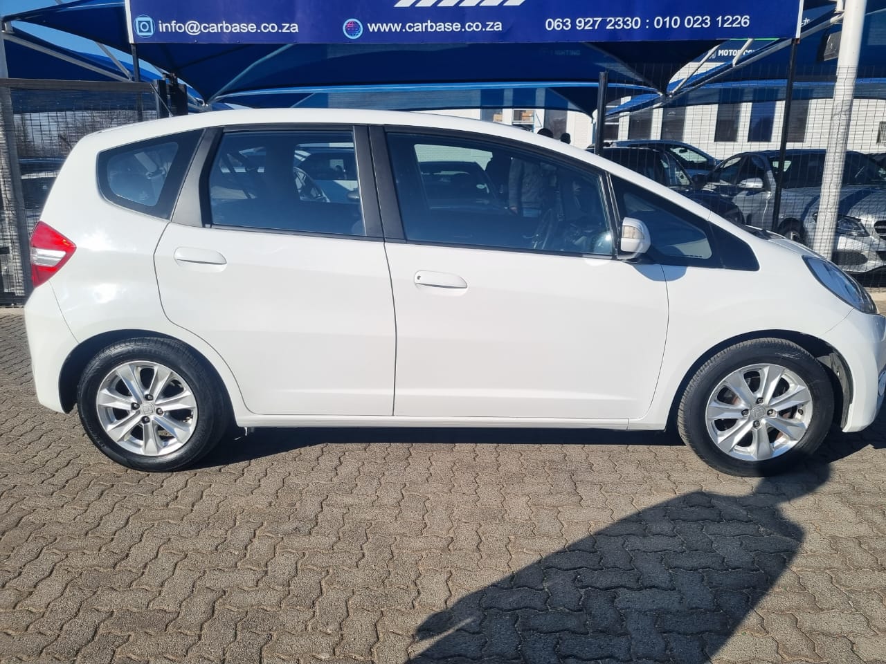 
								2011 Honda Jazz 1.4 Auto – White | full									