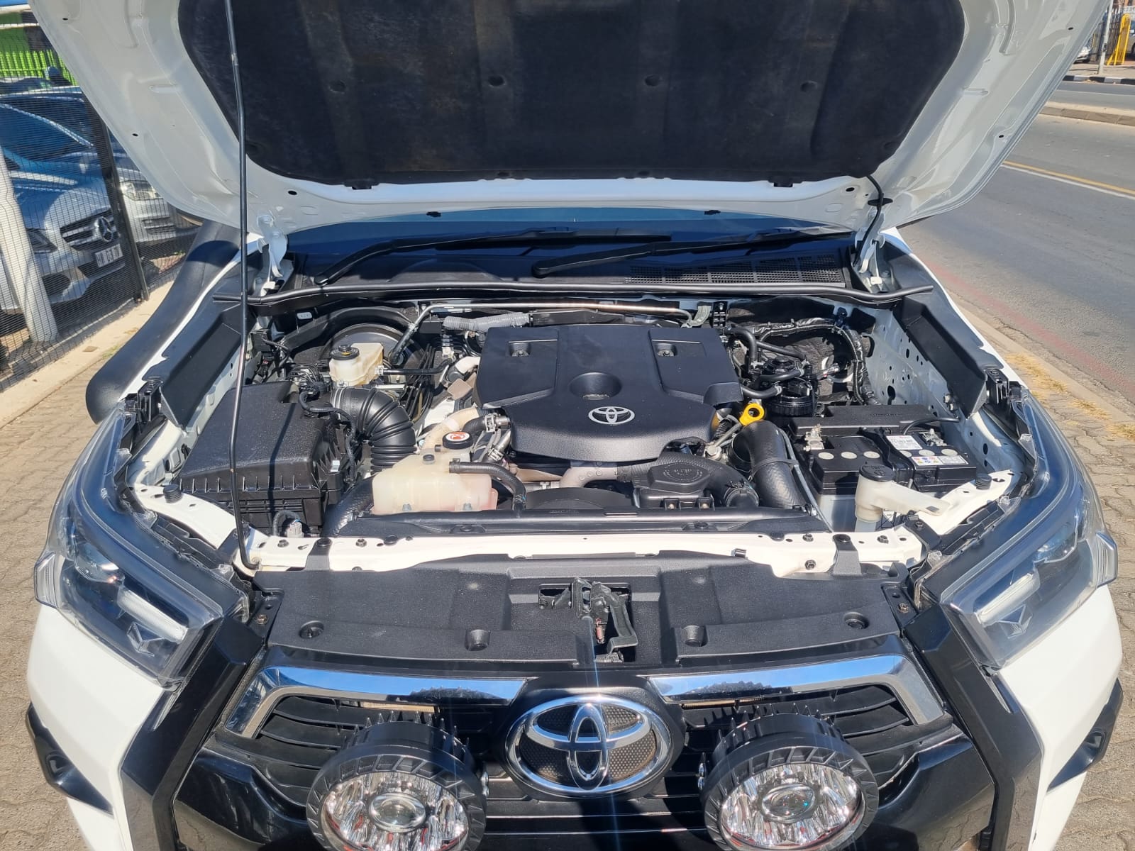 
								2023 Toyota Hilux 2.4 GD-6 4×4 Legend GR Sport – Double Cab | full									