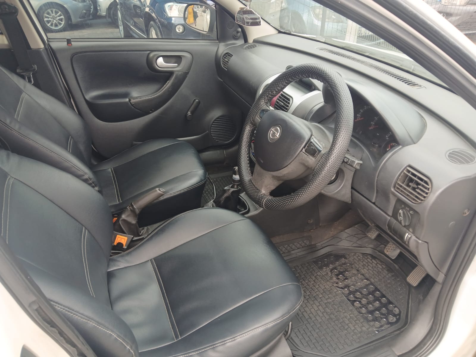 
								2010 Opel Corsa 1.7 DTI Utility Bakkie – Diesel | full									