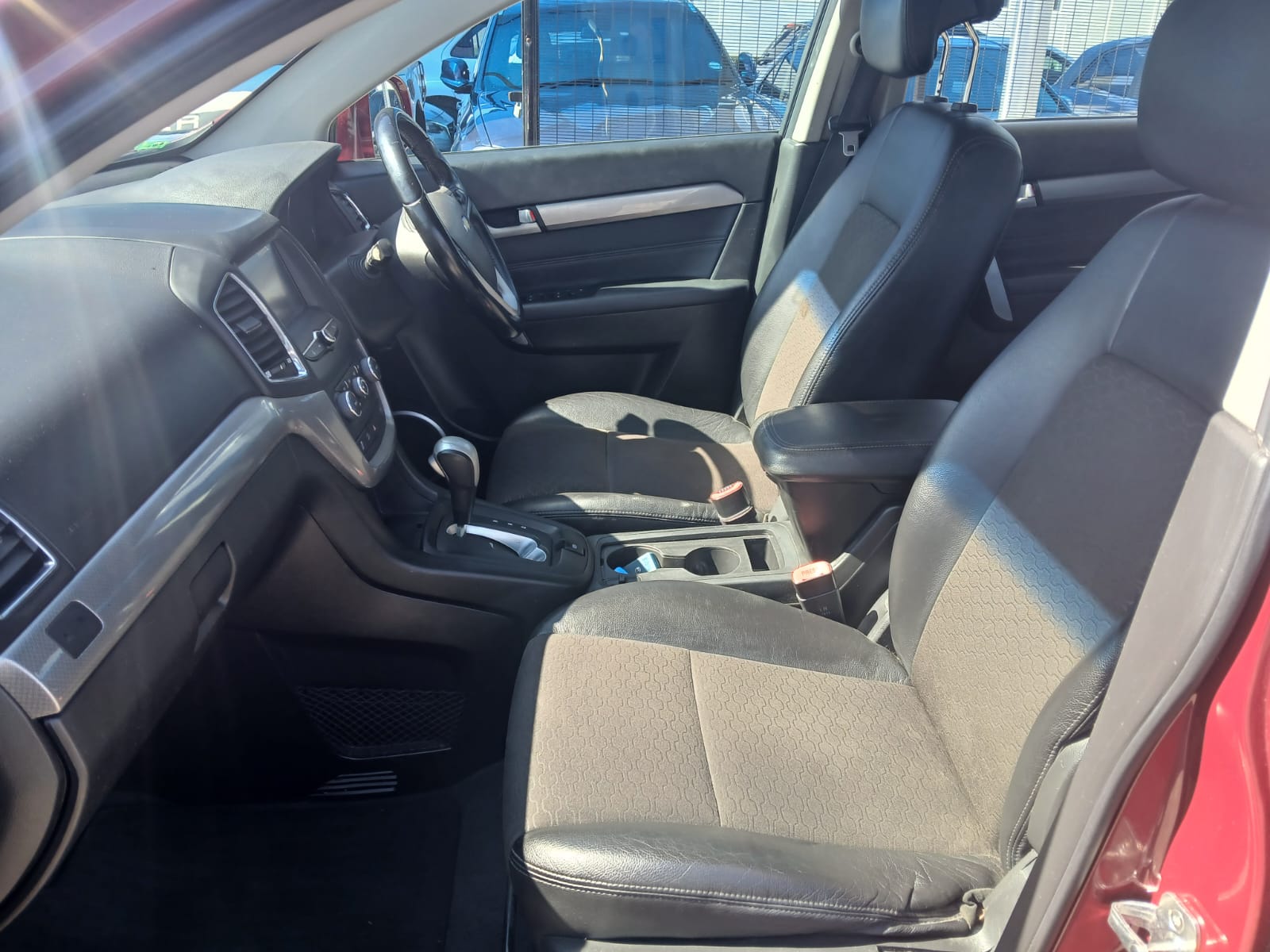 
								2017 Chevrolet Captiva 2.0D LT Automatic – 7-Seater | full									