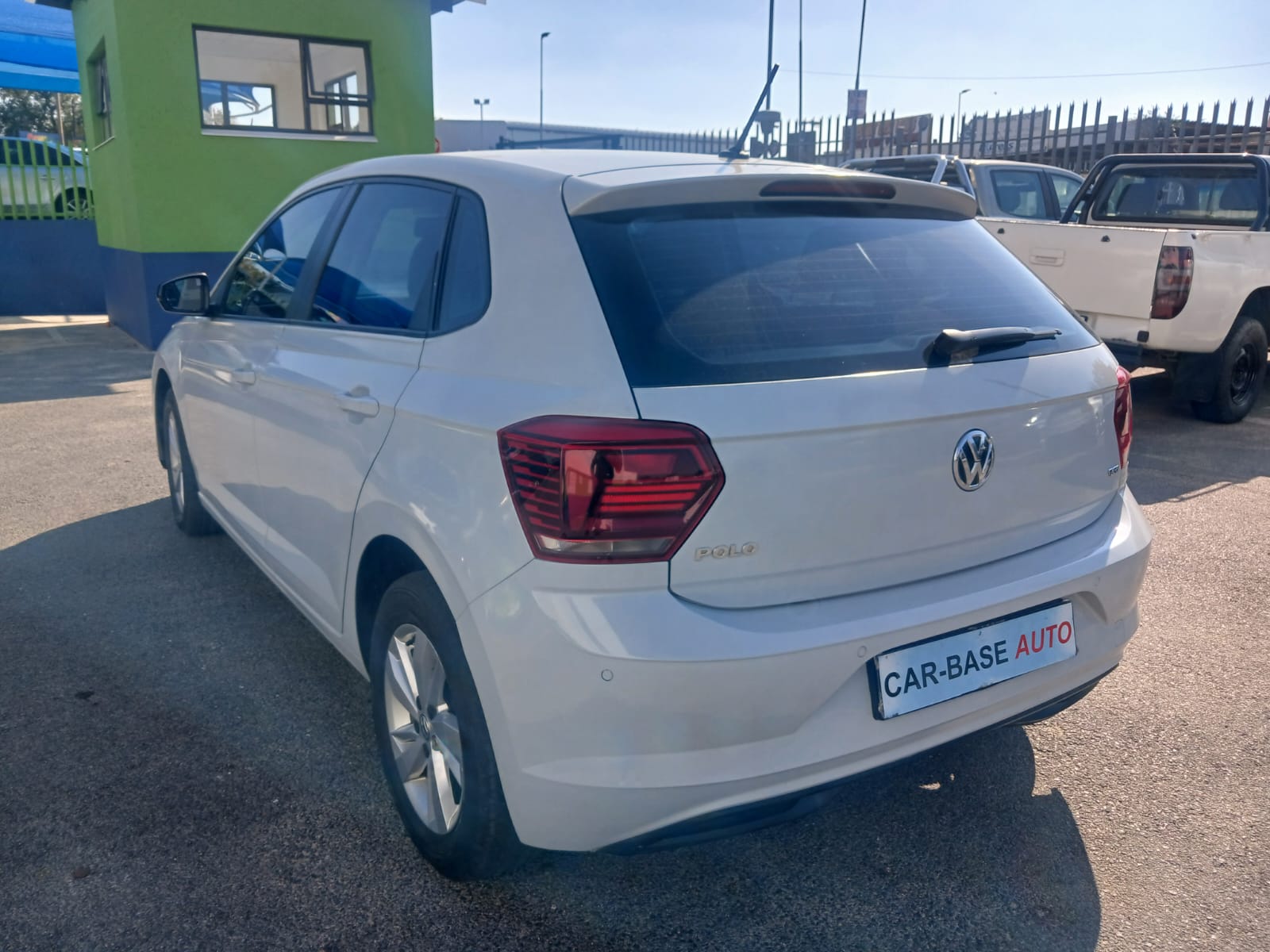 
								2020 VW Polo 8 1.0 TSI Manual – FSH | full									