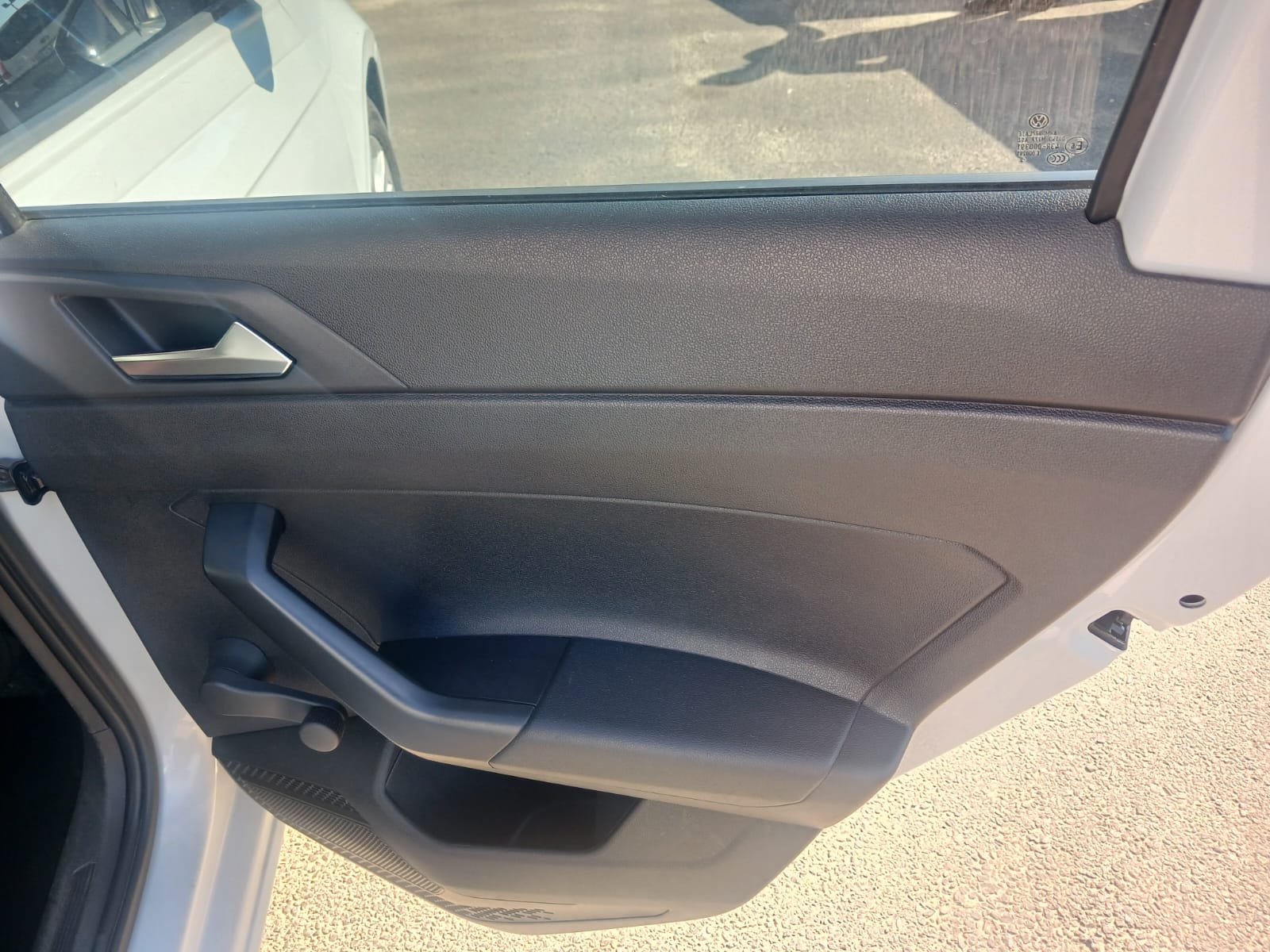 
								2020 VW Polo 8 1.0 TSI Manual – FSH | full									