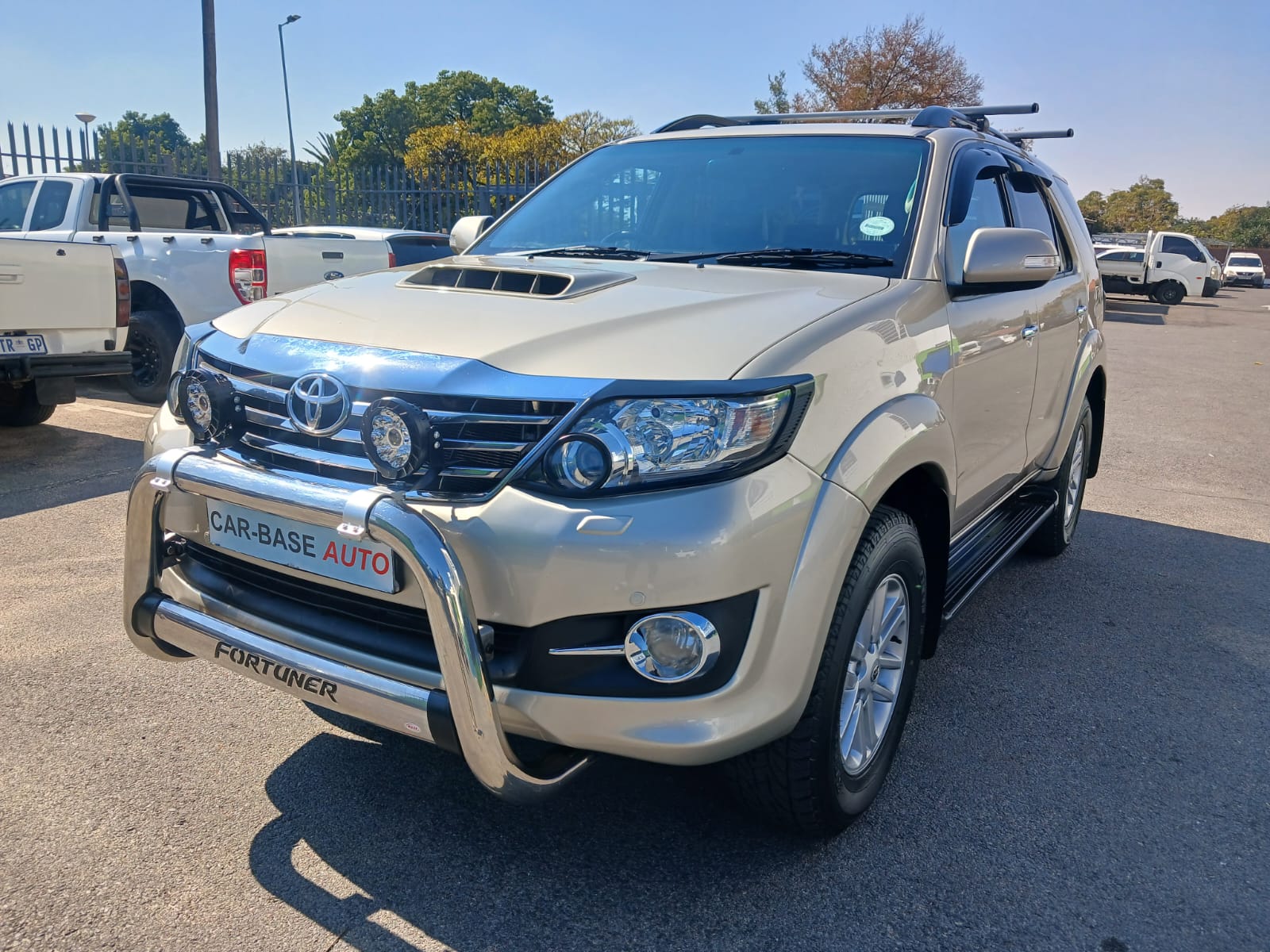 
								2014 Toyota Fortuner 3.0 D-4D 4×2 Auto – Diesel | full									