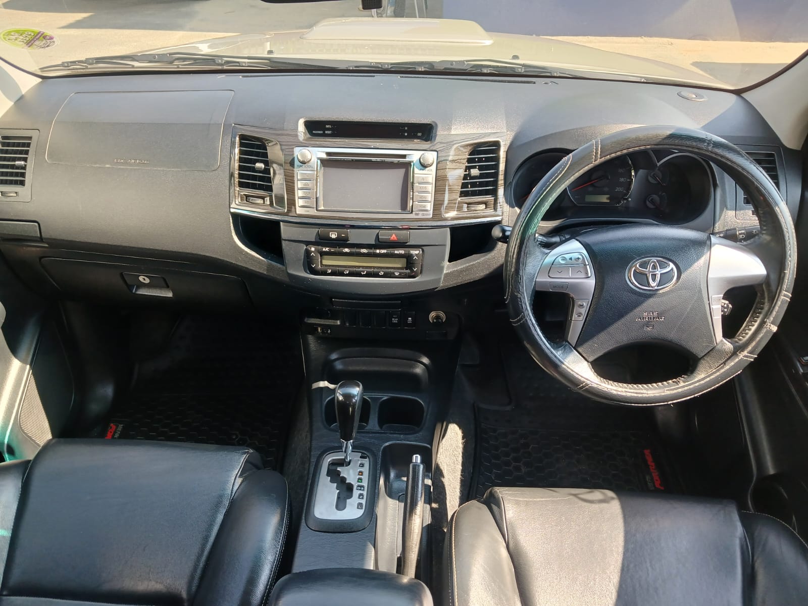 
								2014 Toyota Fortuner 3.0 D-4D 4×2 Auto – Diesel | full									