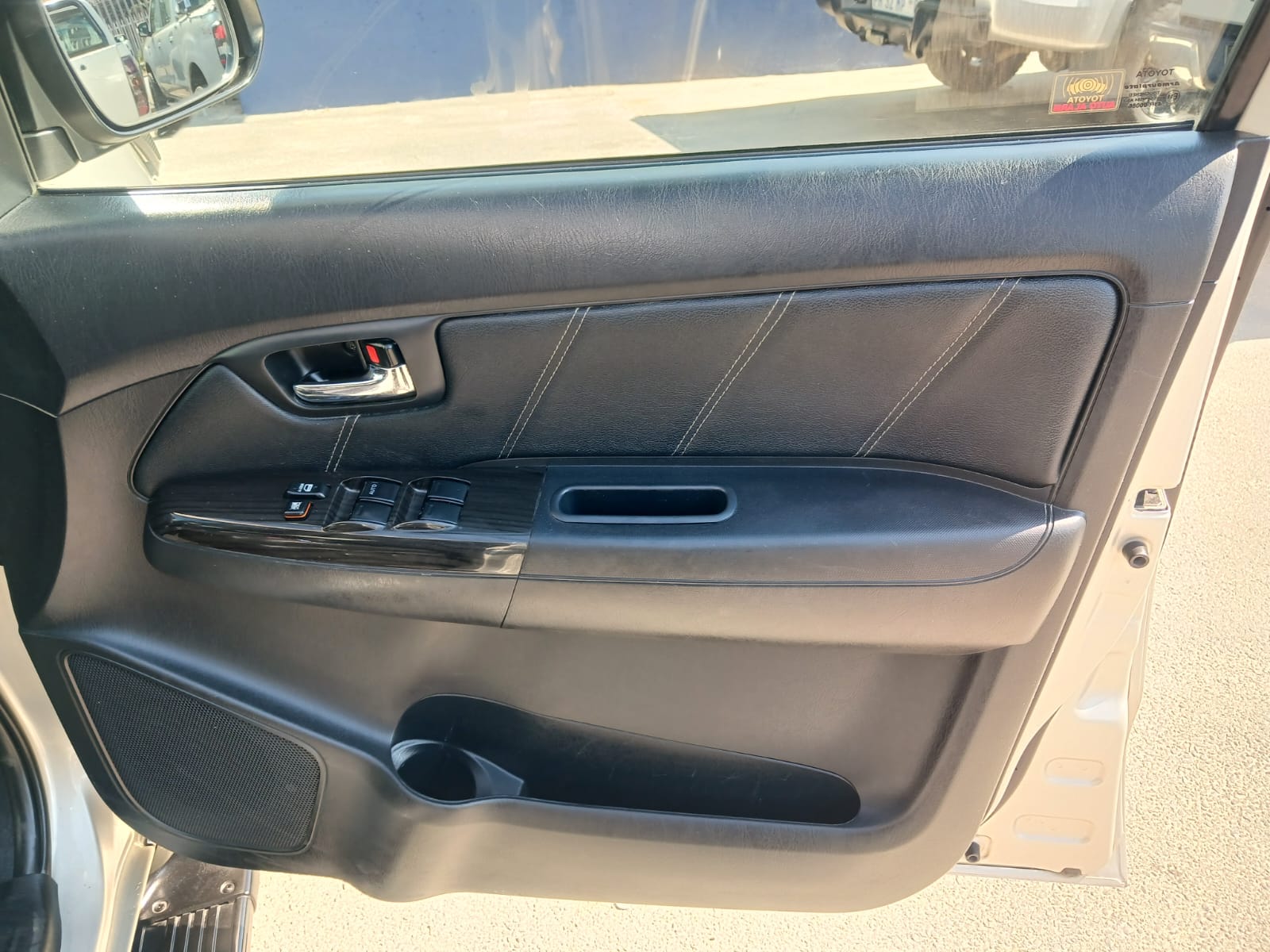 
								2014 Toyota Fortuner 3.0 D-4D 4×2 Auto – Diesel | full									