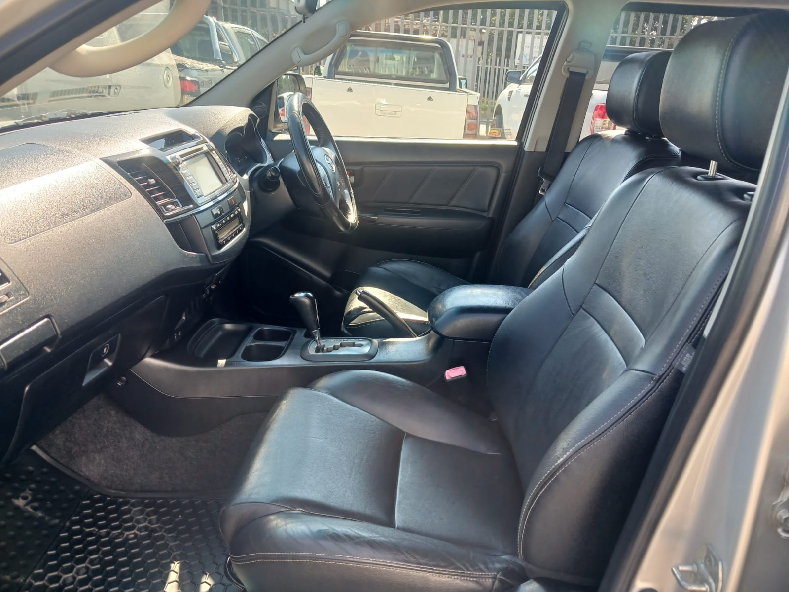 
								2014 Toyota Fortuner 3.0 D-4D 4×2 Auto – Diesel | full									