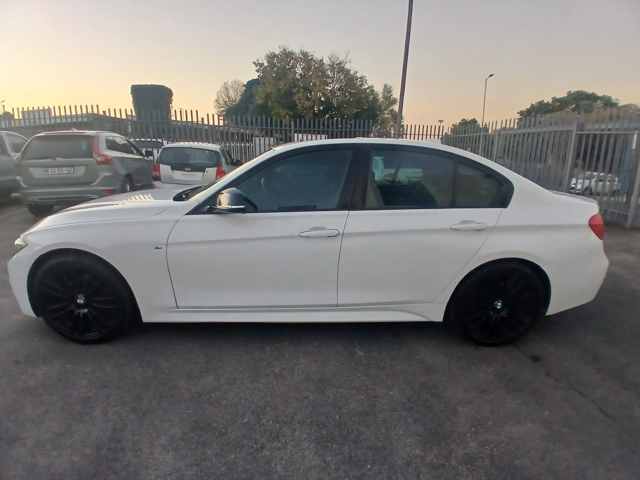 
								2014 BMW 320i F30 M Sport Auto – Sunroof | full									