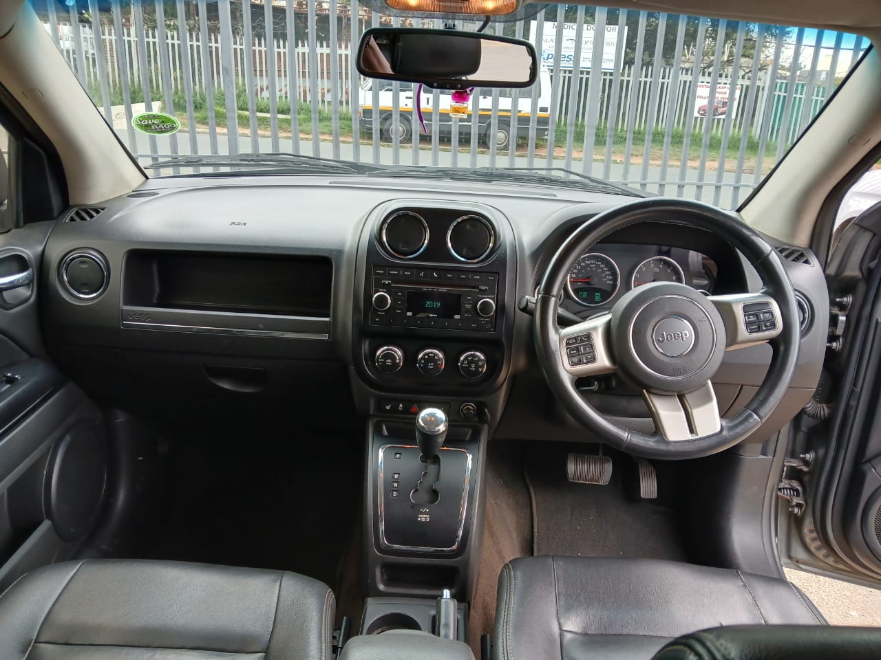 
								2013 Jeep Compass Limited 2.0 Auto – Leather | Petrol | full									
