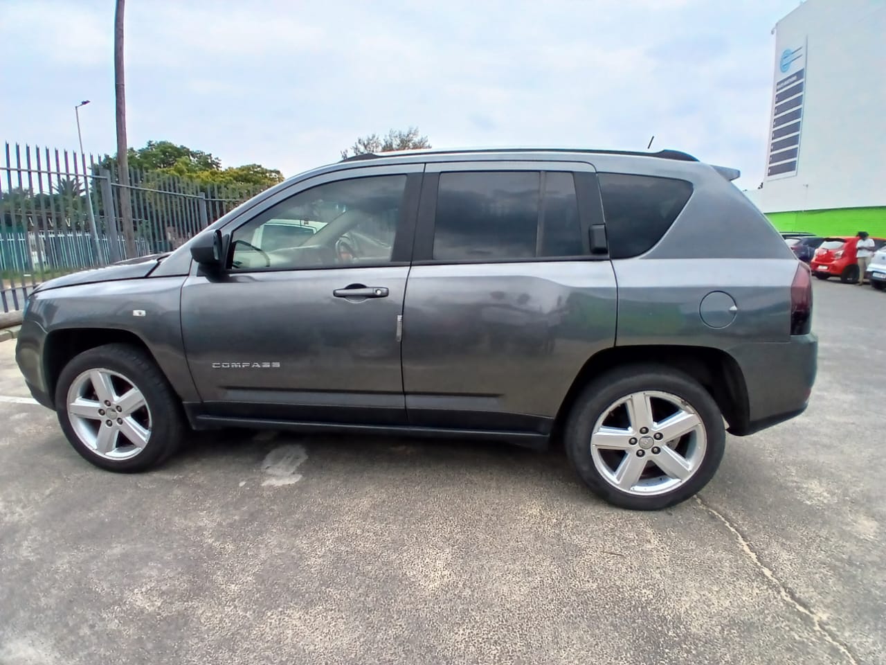 
								2013 Jeep Compass Limited 2.0 Auto – Leather | Petrol | full									