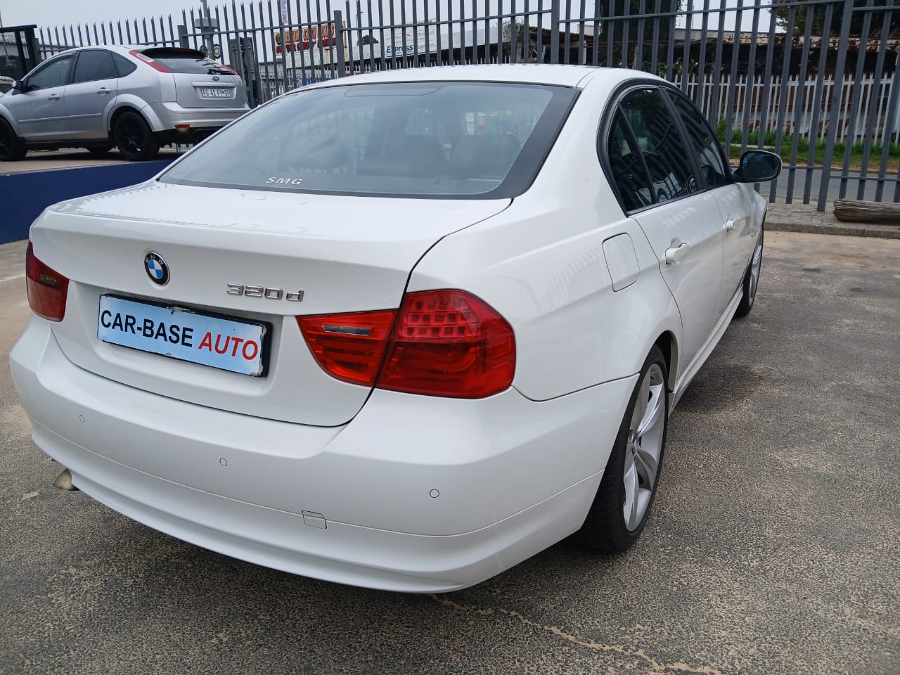 
								2009 BMW 320d Automatic – Diesel | full									